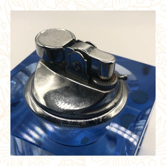 SOLD Vintage Decorative Table Cigarette Lighter - Picture 10 of 10